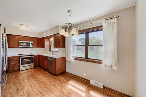 Tiny photo for 1111 W Ash Drive, Mount Prospect, IL 60056 (MLS # 12640472)