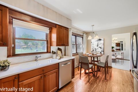 Tiny photo for 1111 W Ash Drive, Mount Prospect, IL 60056 (MLS # 12640472)