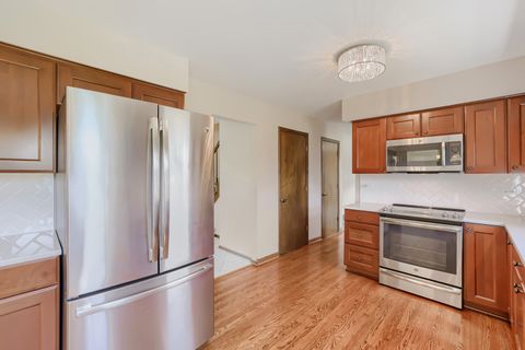 Tiny photo for 1111 W Ash Drive, Mount Prospect, IL 60056 (MLS # 12640472)