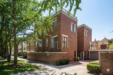 Photo of 2316 N Lakewood Avenue, Chicago, IL 60614 (MLS # 12599460)