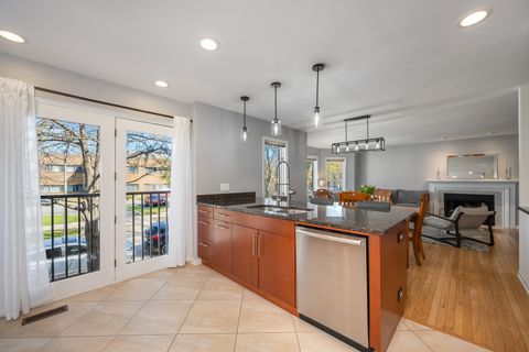 Tiny photo for 2316 N Lakewood Avenue, Chicago, IL 60614 (MLS # 12599460)