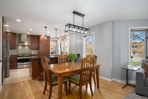 Tiny photo for 2316 N Lakewood Avenue, Chicago, IL 60614 (MLS # 12599460)