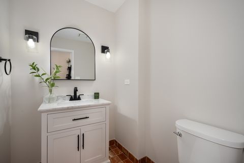 Tiny photo for 2316 N Lakewood Avenue, Chicago, IL 60614 (MLS # 12599460)