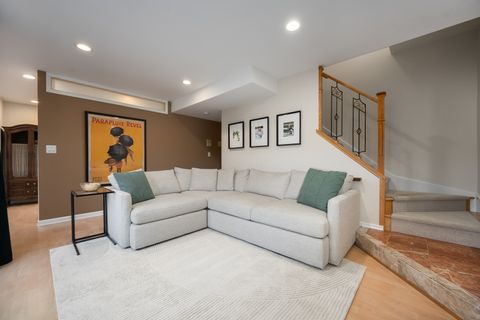 Tiny photo for 2316 N Lakewood Avenue, Chicago, IL 60614 (MLS # 12599460)