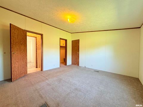 Tiny photo for 125 Beech Hollow Road, Harrisburg, IL 62946 (MLS # EB460027)