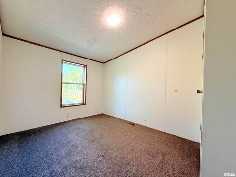 Tiny photo for 125 Beech Hollow Road, Harrisburg, IL 62946 (MLS # EB460027)