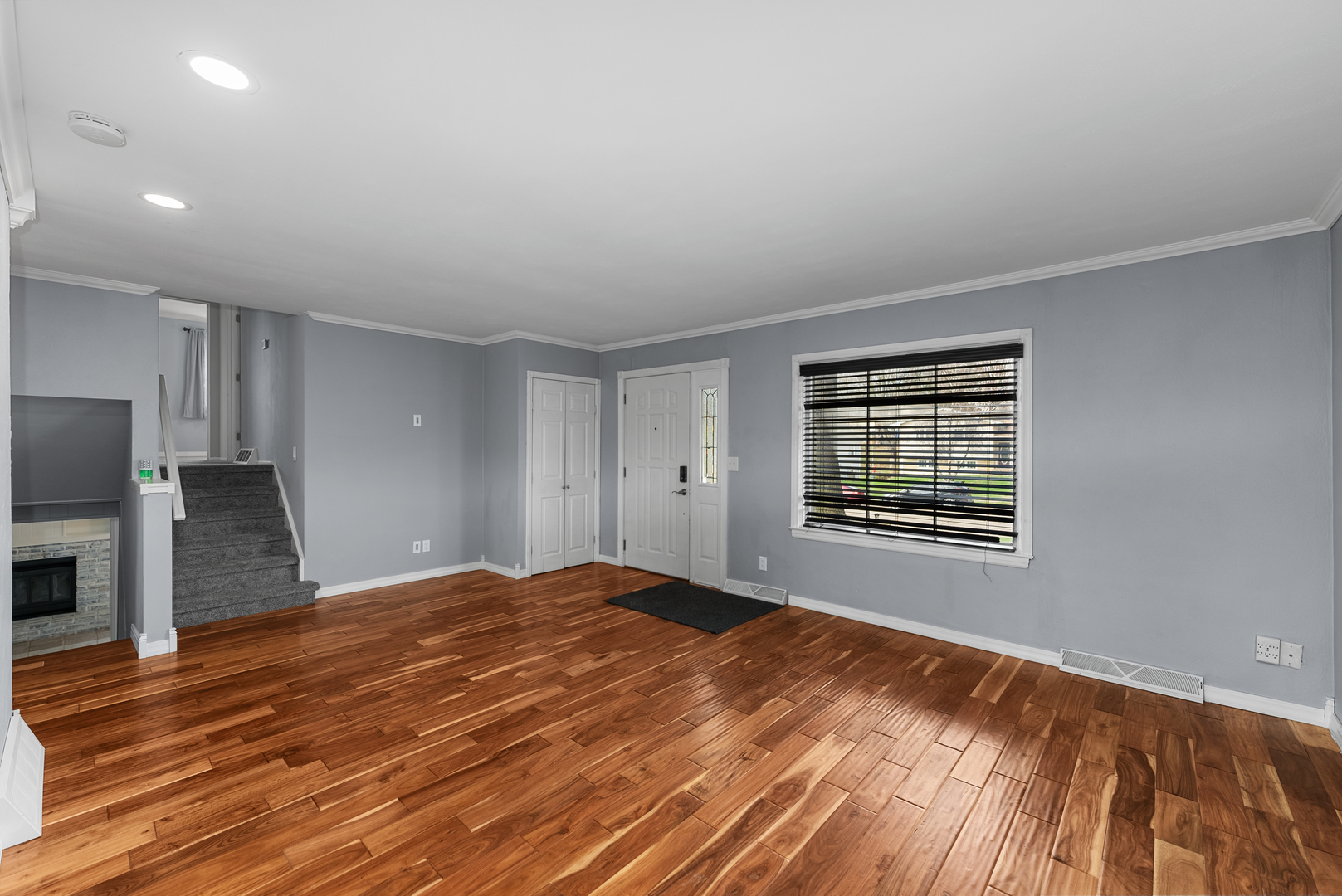 2425 W 46th Street