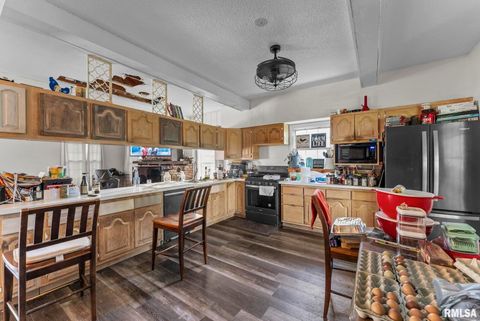 Tiny photo for 3206 WISCONSIN Avenue, Davenport, IA 52804 (MLS # QC4267847)