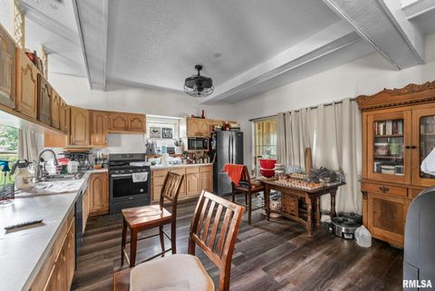 Tiny photo for 3206 WISCONSIN Avenue, Davenport, IA 52804 (MLS # QC4267847)