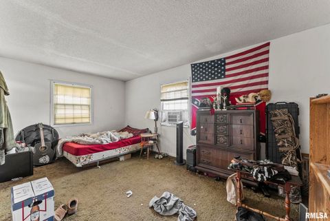 Tiny photo for 3206 WISCONSIN Avenue, Davenport, IA 52804 (MLS # QC4267847)