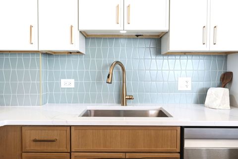 Tiny photo for 1455 N Sandburg Terrace #1501B, Chicago, IL 60610 (MLS # 12600108)