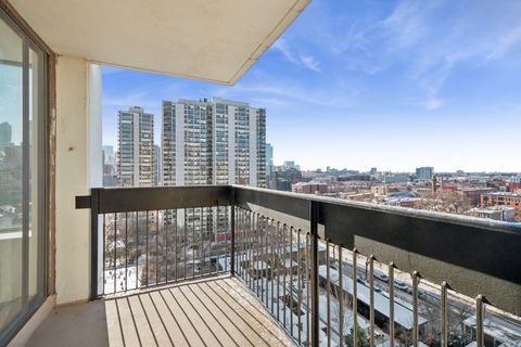 Tiny photo for 1455 N Sandburg Terrace #1501B, Chicago, IL 60610 (MLS # 12600108)