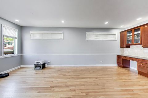 Tiny photo for 4757 N Linder Avenue, Chicago, IL 60630 (MLS # 12640062)