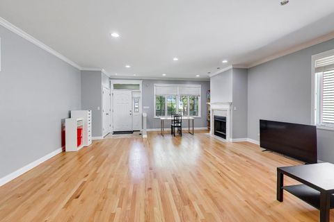 Tiny photo for 4757 N Linder Avenue, Chicago, IL 60630 (MLS # 12640062)