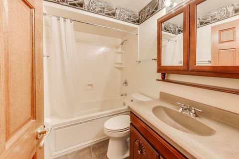 Tiny photo for 28W264 Riviera Court, Bartlett, IL 60103 (MLS # 12475473)