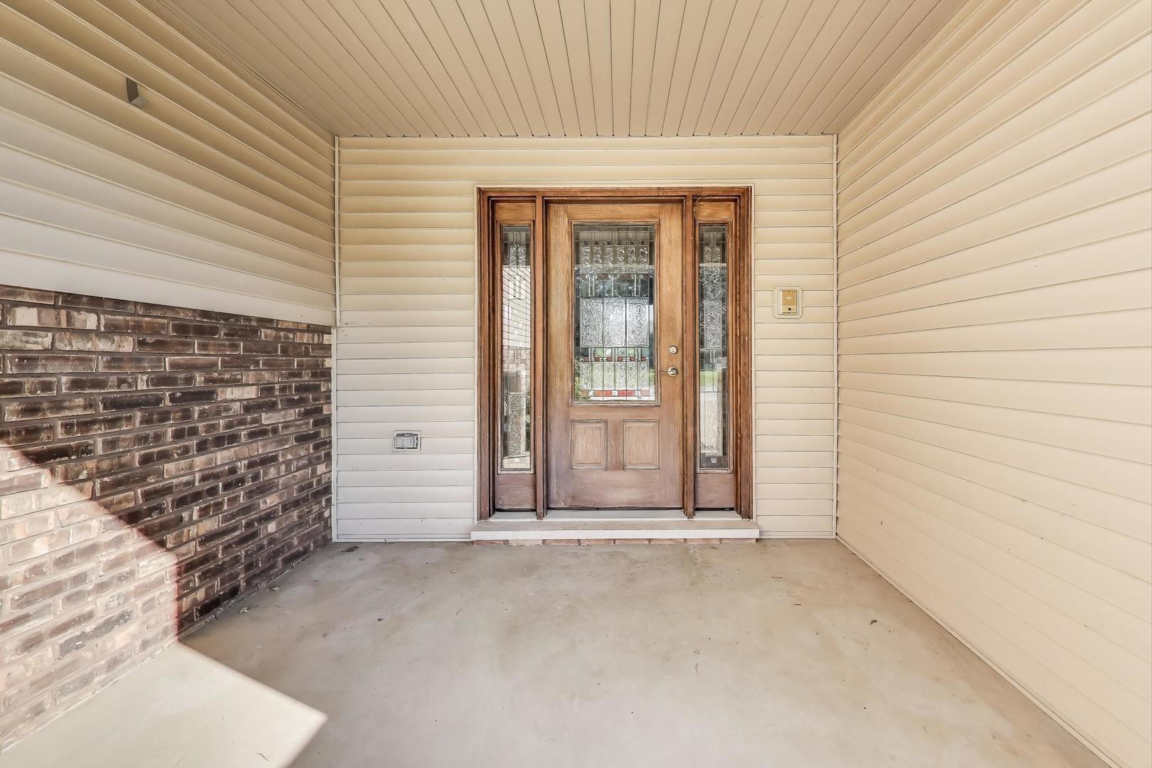 28W264 Riviera Court