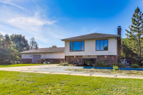 Tiny photo for 28W264 Riviera Court, Bartlett, IL 60103 (MLS # 12475473)