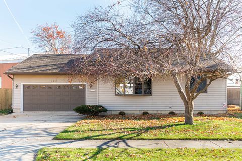 Photo of 120 Evans Avenue, DeKalb, IL 60115 (MLS # 12507891)