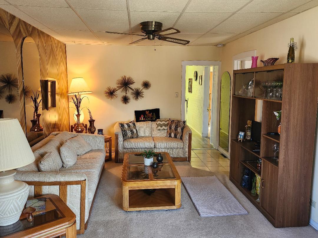 6093 N Naples Avenue