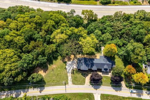 Tiny photo for 25865 VALLEY Drive, Bettendorf, IA 52722 (MLS # QC4266908)