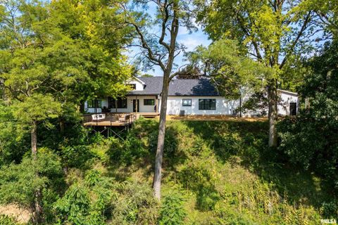 Tiny photo for 25865 VALLEY Drive, Bettendorf, IA 52722 (MLS # QC4266908)