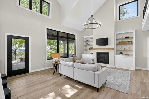 Tiny photo for 25865 VALLEY Drive, Bettendorf, IA 52722 (MLS # QC4266908)