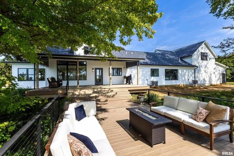 Tiny photo for 25865 VALLEY Drive, Bettendorf, IA 52722 (MLS # QC4266908)