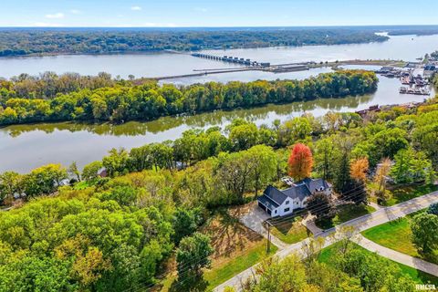 Photo of 25865 VALLEY Drive, Bettendorf, IA 52722 (MLS # QC4266908)