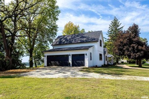 Tiny photo for 25865 VALLEY Drive, Bettendorf, IA 52722 (MLS # QC4266908)