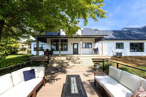 Tiny photo for 25865 VALLEY Drive, Bettendorf, IA 52722 (MLS # QC4266908)