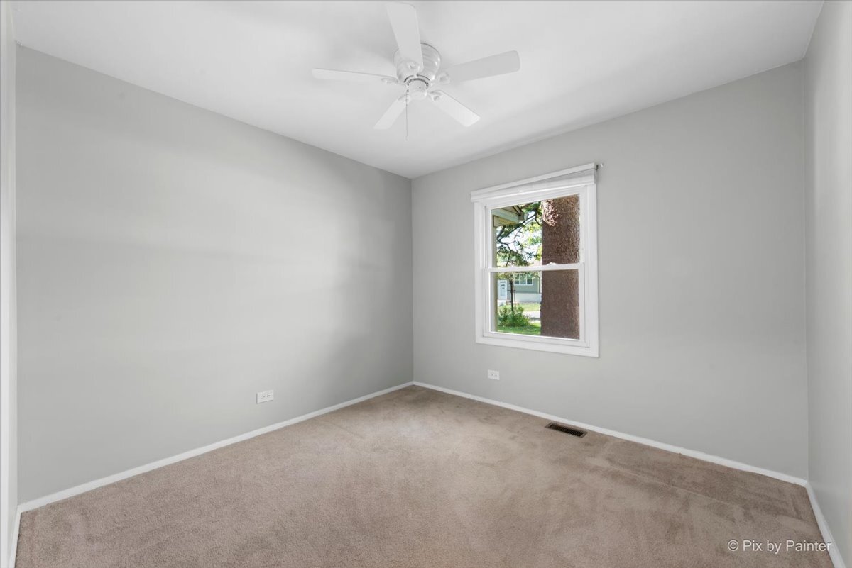 Glendale Heights, Illinois 60139, United States, 3 Bedrooms Bedrooms, ,2 BathroomsBathrooms,Residential,Active,220929