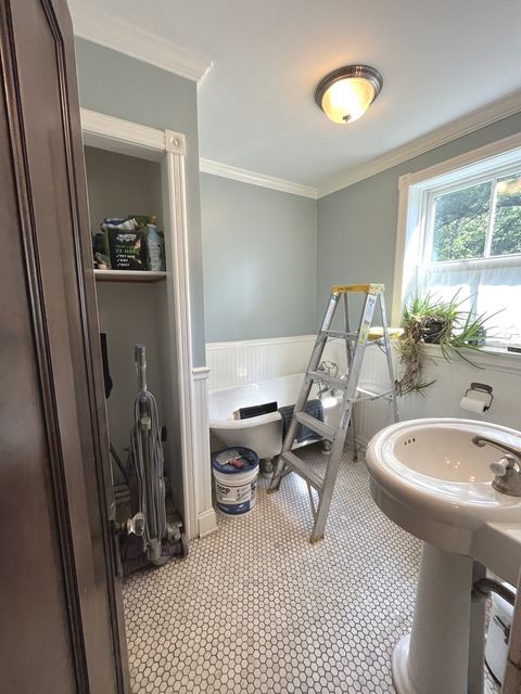 Tiny photo for 6957 N Hamilton Avenue, Chicago, IL 60645 (MLS # 12461461)