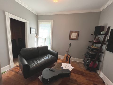 Tiny photo for 6957 N Hamilton Avenue, Chicago, IL 60645 (MLS # 12461461)