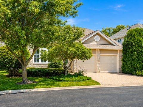 Tiny photo for 842 Turnberry Lane, Willowbrook, IL 60527 (MLS # 12793847)