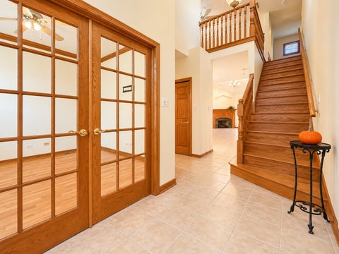 Tiny photo for 842 Turnberry Lane, Willowbrook, IL 60527 (MLS # 12793847)