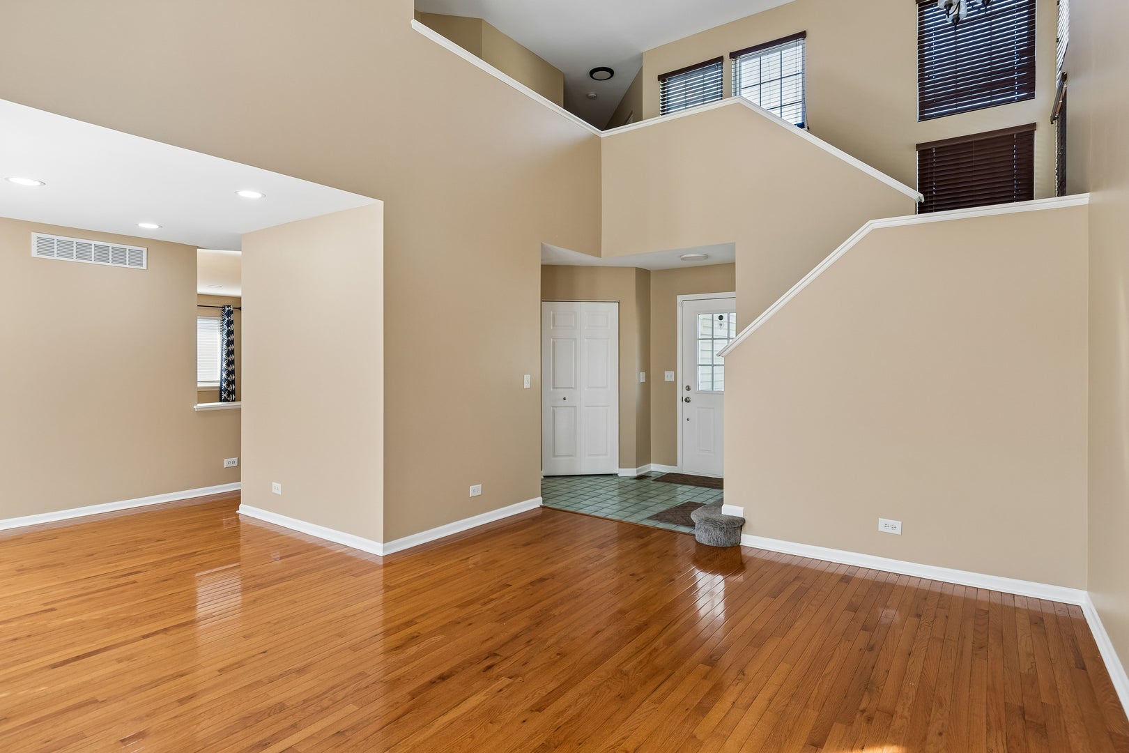 2504 Fairbanks Court