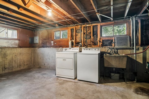 Tiny photo for 1310 E Ironwood Drive, Mount Prospect, IL 60056 (MLS # 12777953)