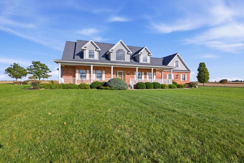 Tiny photo for 670 County Road 700, Sadorus, IL 61872 (MLS # 12774268)
