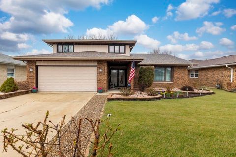 Photo of Palos Hills, IL 60465 (MLS # 12629410)