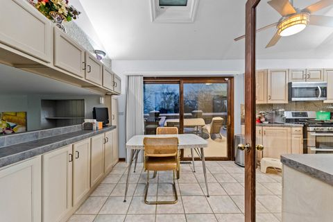 Tiny photo for Palos Hills, IL 60465 (MLS # 12629410)