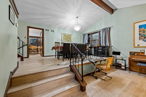 Tiny photo for Palos Hills, IL 60465 (MLS # 12629410)