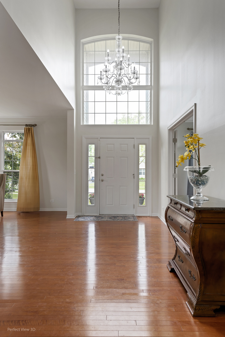 9510 Diana Lane
