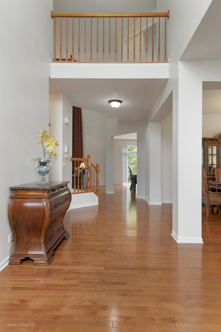9510 Diana Lane