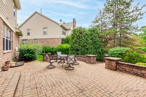 Tiny photo for 312 Camargo Court, Vernon Hills, IL 60061 (MLS # 12704480)