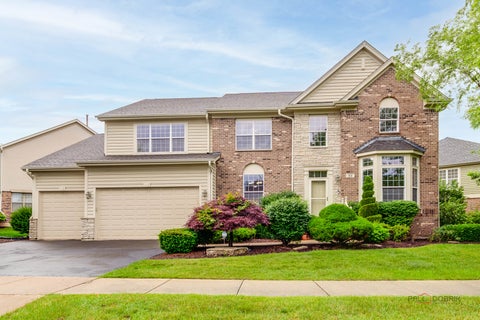 Photo of 312 Camargo Court, Vernon Hills, IL 60061 (MLS # 12704480)