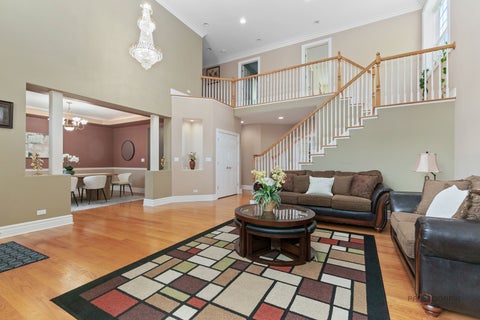 Tiny photo for 312 Camargo Court, Vernon Hills, IL 60061 (MLS # 12704480)
