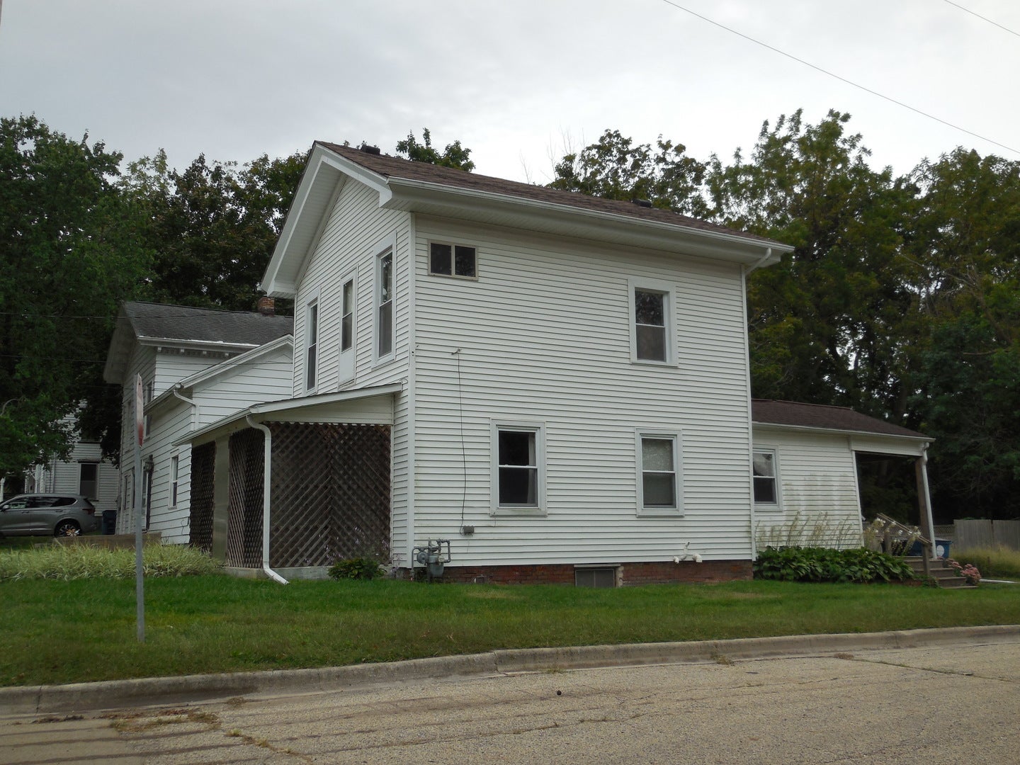 506 S 1st Street