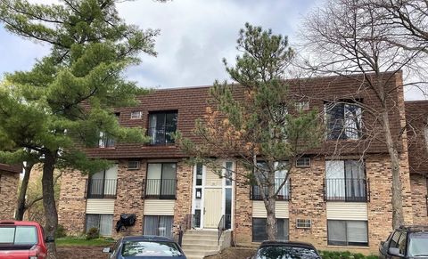 Tiny photo for 190 S Waters Edge Drive #302, Glendale Heights, IL 60139 (MLS # 12518831)