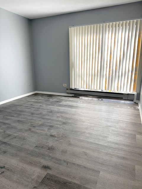 Tiny photo for 190 S Waters Edge Drive #302, Glendale Heights, IL 60139 (MLS # 12518831)