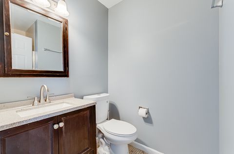 Tiny photo for 190 S Waters Edge Drive #302, Glendale Heights, IL 60139 (MLS # 12518831)